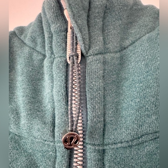 Lululemon Scuba Hoodie Light Cotton Fleece - Picture 7 of 13